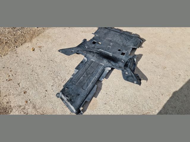 bontott JAGUAR F-PACE Alsó Motorburkolat