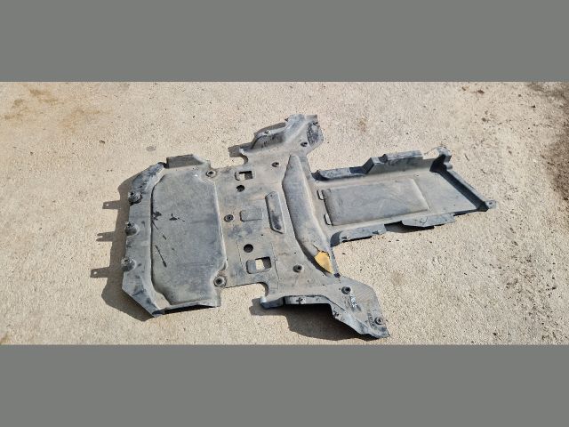 bontott JAGUAR F-PACE Alsó Motorburkolat