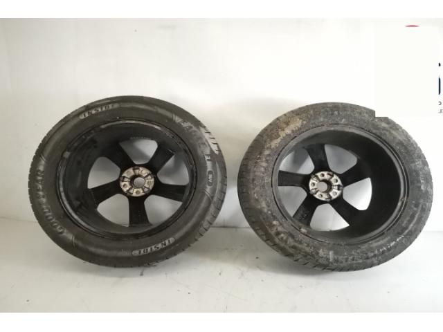 bontott JAGUAR F-PACE Alufelni Gumival (1 db)