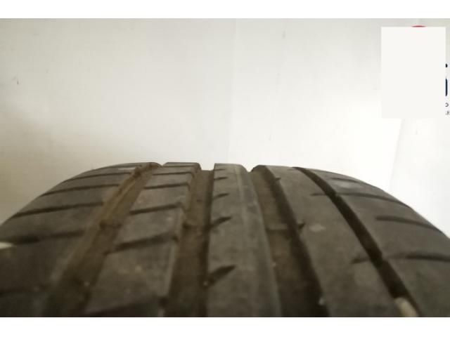 bontott JAGUAR F-PACE Alufelni Gumival (1 db)