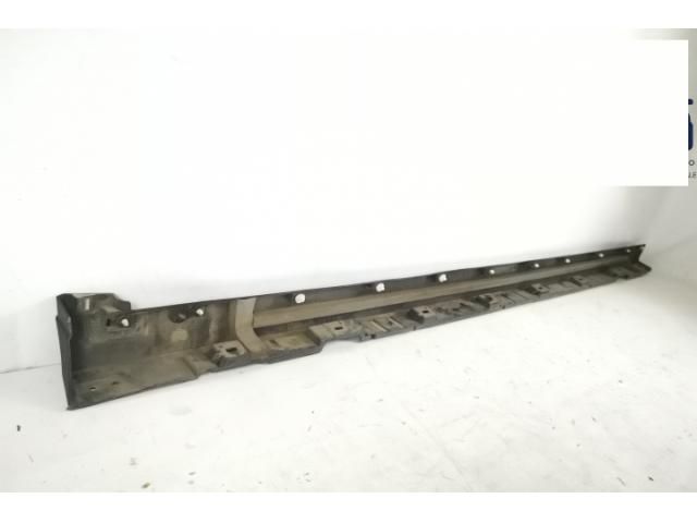 bontott JAGUAR F-PACE Bal első Küszöb Díszléc