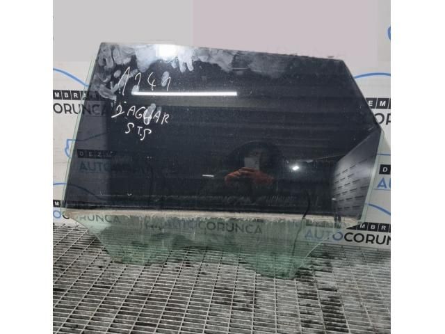 bontott JAGUAR F-PACE Bal hátsó Ablak