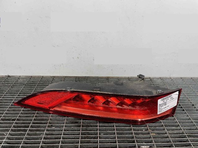 bontott JAGUAR F-PACE Bal Hátsó Lámpa