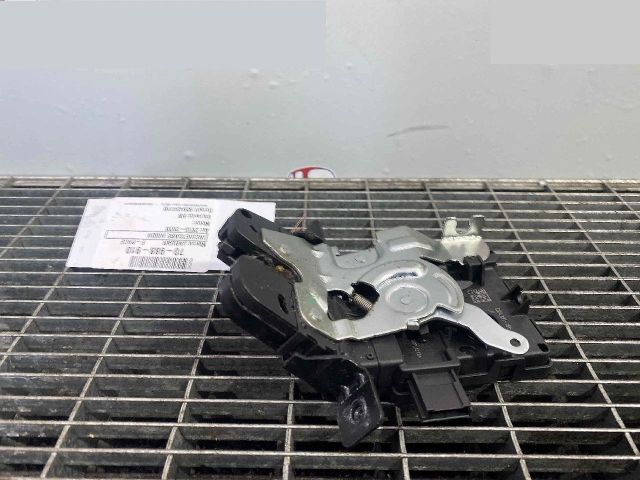 bontott JAGUAR F-PACE Csomagtérajtó Ütköző