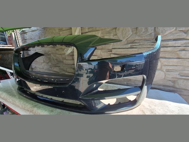 bontott JAGUAR F-PACE Első Lökhárító (Üresen)