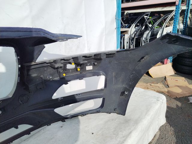 bontott JAGUAR F-PACE Első Lökhárító (Üresen)