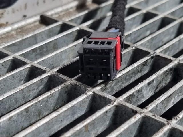 bontott JAGUAR F-PACE Gázrugós Kitámasztó Teleszkóp Csomagtérajtó (Pozíciófüggetlen)