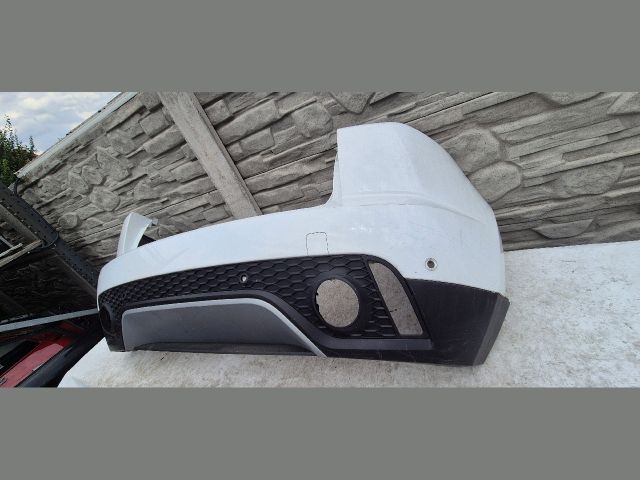 bontott JAGUAR F-PACE Hátsó Lökhárító (Üresen)