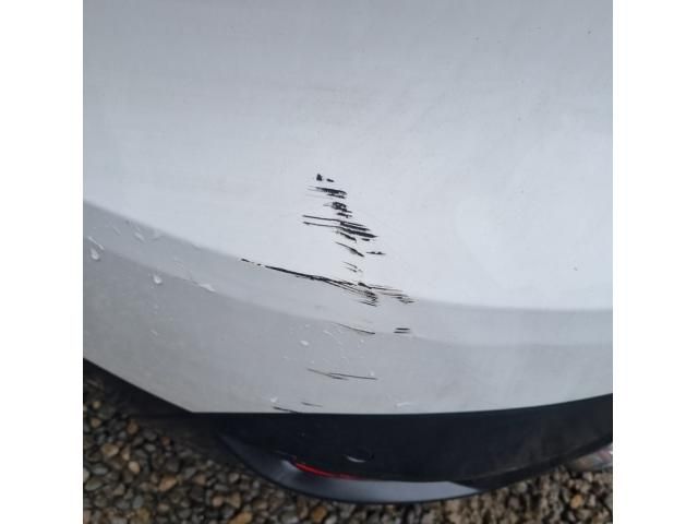 bontott JAGUAR F-PACE Hátsó Lökhárító (Üresen)