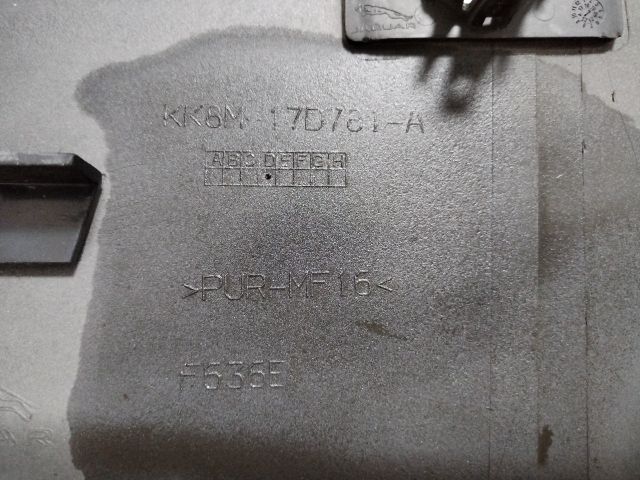 bontott JAGUAR F-PACE Hátsó Lökhárító (Üresen)