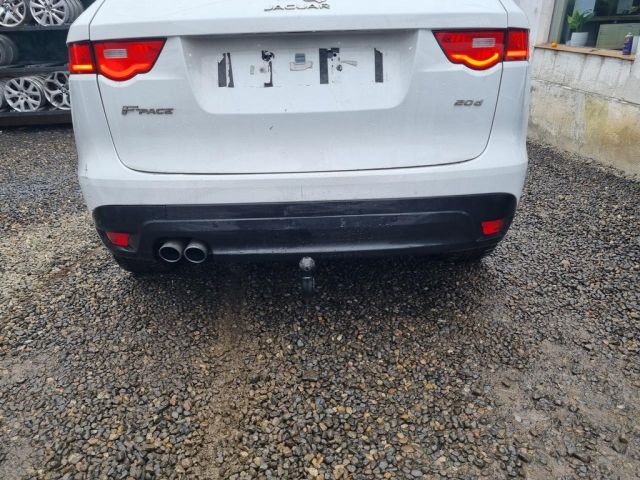 bontott JAGUAR F-PACE Hátsó Lökhárító (Üresen)