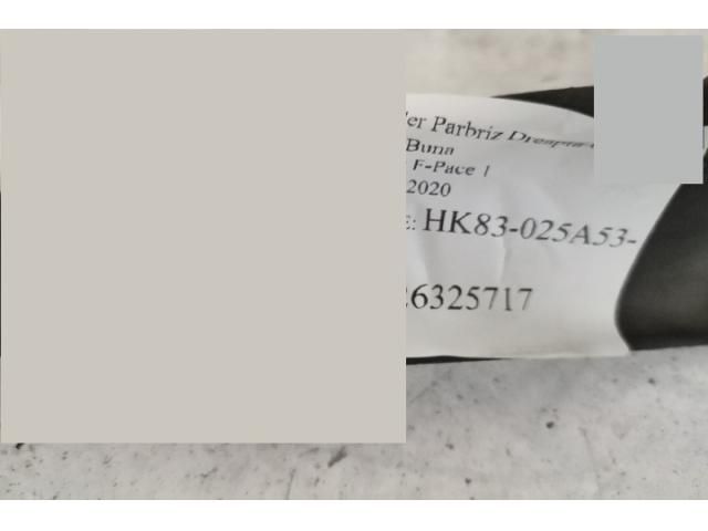 bontott JAGUAR F-PACE Jobb első Gumikéder