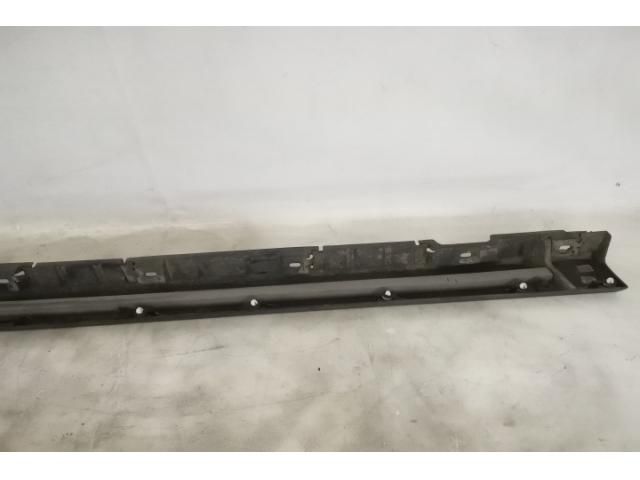 bontott JAGUAR F-PACE Jobb Küszöb