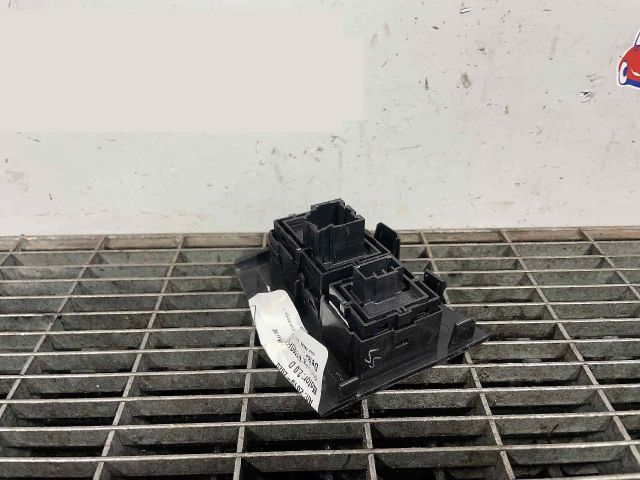 bontott JAGUAR F-PACE Kapcsoló (Magában)