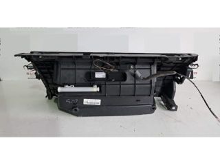 bontott JAGUAR F-PACE Kesztyűtartó