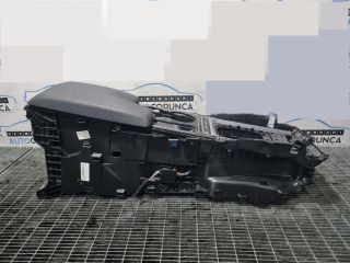 bontott JAGUAR F-PACE Könyöklő