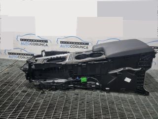 bontott JAGUAR F-PACE Könyöklő