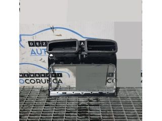 bontott JAGUAR F-PACE Középső Szellőző