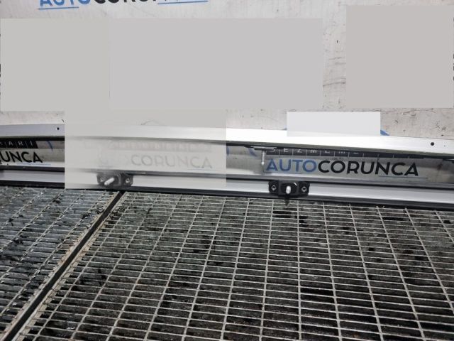 bontott JAGUAR F-PACE Tetősín Pár