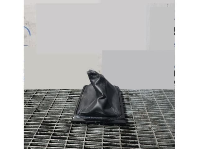 bontott JAGUAR F-PACE Váltószoknya