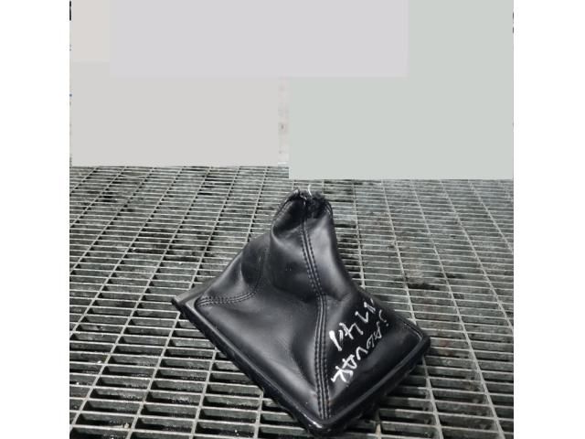 bontott JAGUAR F-PACE Váltószoknya