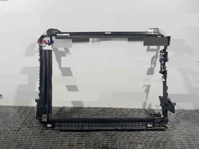 bontott JAGUAR F-PACE Vízhűtő Radiátor Tartó