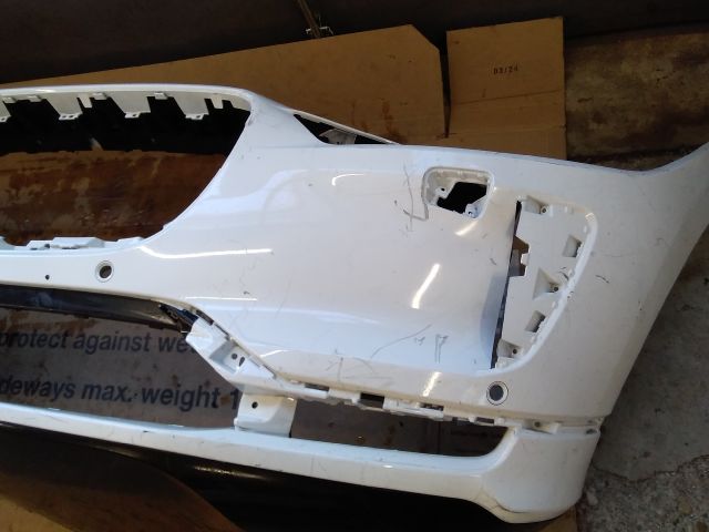 bontott JAGUAR I-PACE Első Lökhárító (Üresen)