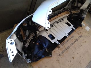 bontott JAGUAR I-PACE Első Lökhárító (Üresen)