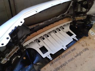 bontott JAGUAR I-PACE Első Lökhárító (Üresen)