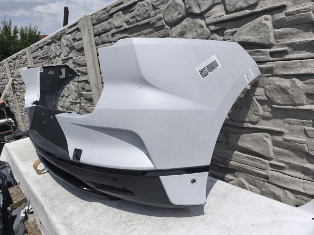 bontott JAGUAR I-PACE Hátsó Lökhárító (Üresen)