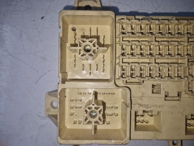 bontott JAGUAR S-TYPE Biztosítéktábla Doboz