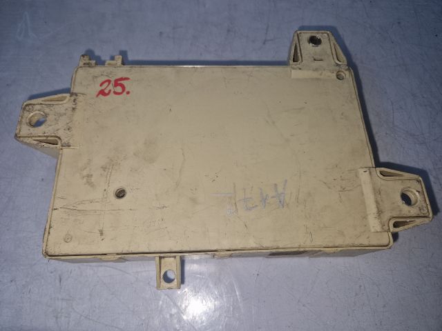 bontott JAGUAR S-TYPE Biztosítéktábla Doboz