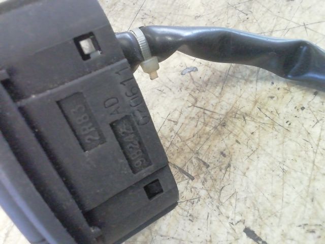 bontott JAGUAR S-TYPE Csomagtér Nyitó Kar / Gomb