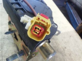 bontott JAGUAR S-TYPE Hátsó középső Biztonsági Öv