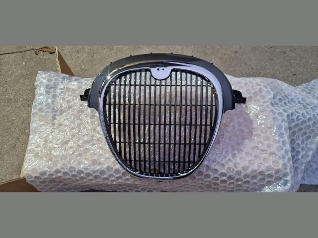 bontott JAGUAR S-TYPE Hűtőrács