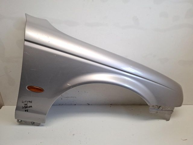 bontott JAGUAR S-TYPE Jobb első Sárvédő