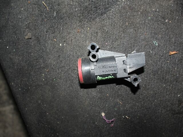 bontott JAGUAR S-TYPE Tankajtó Nyitó Kar / Gomb