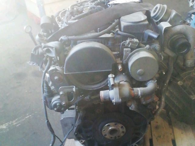 bontott JAGUAR X-TYPE Motor (Fűzött blokk hengerfejjel)