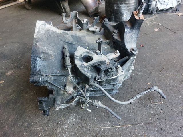 bontott JAGUAR X-TYPE Váltó (Mechanikus)