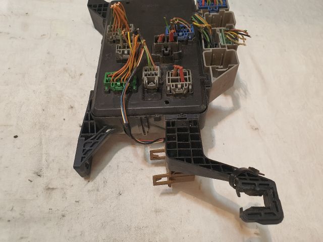 bontott JAGUAR X-TYPE Biztosítéktábla Utastér