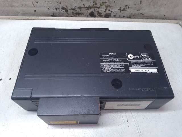 bontott JAGUAR X-TYPE CD / DVD Tár