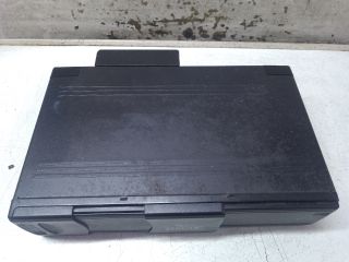 bontott JAGUAR X-TYPE CD / DVD Tár