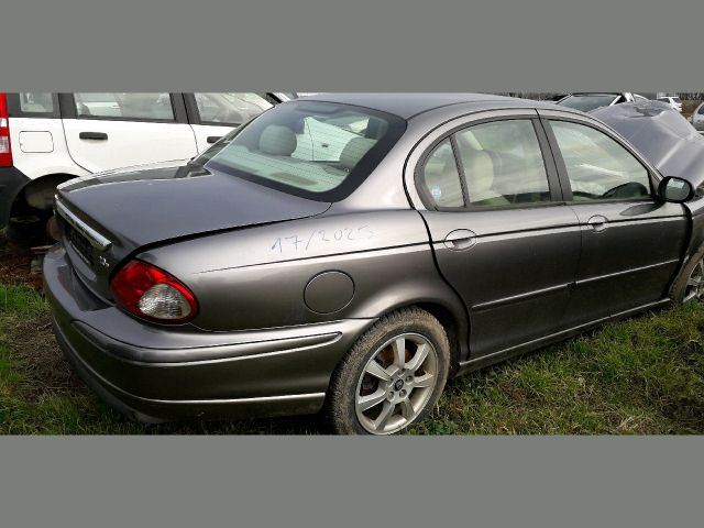 bontott JAGUAR X-TYPE Csomagtérajtó (Részeivel)