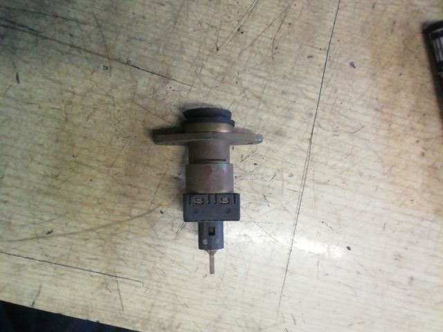 bontott JAGUAR X-TYPE Csomagtérajtó Zárbetét