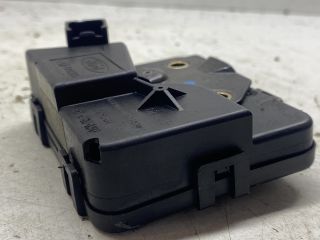 bontott JAGUAR X-TYPE Csomagtérajtó Zárszerkezet