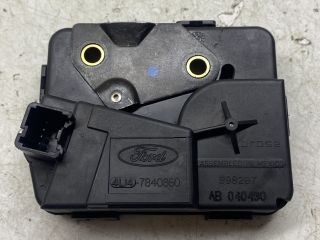 bontott JAGUAR X-TYPE Csomagtérajtó Zárszerkezet