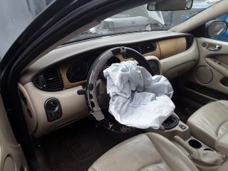 bontott JAGUAR X-TYPE Jobb első Ajtózár