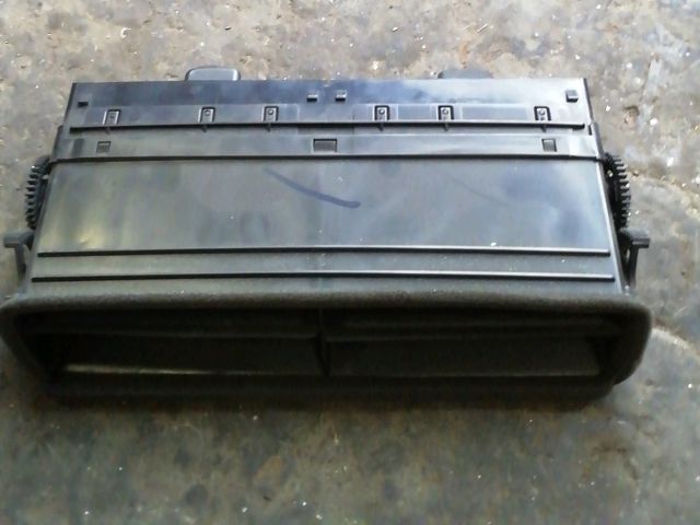 bontott JAGUAR X-TYPE Középső Szellőző