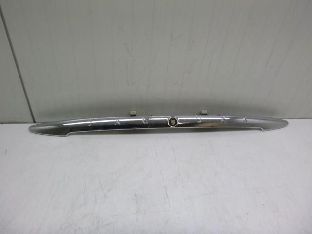 bontott JAGUAR X-TYPE Rendszámtábla Világítás Keret