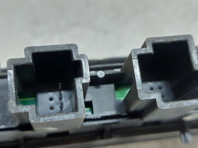 bontott JAGUAR X-TYPE Vészvillogó Kapcsoló